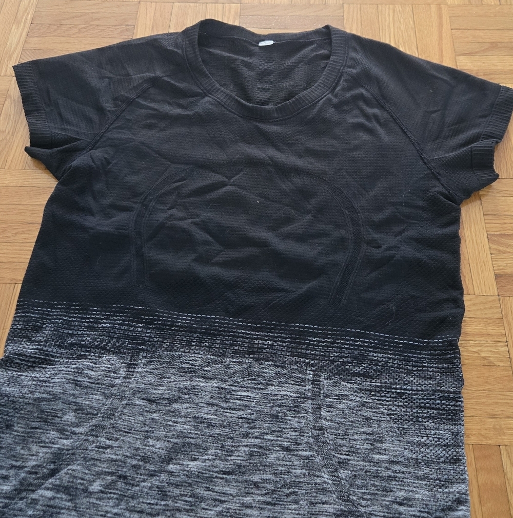 Lululemon Swiftly Tech Short Sleeve Crew Tee T-shirt Black Grey Ombre Size 6 - Picture 3 of 15